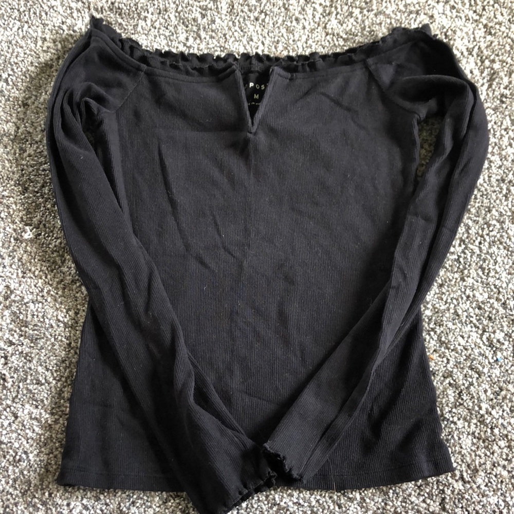 Off shoulder long sleeve